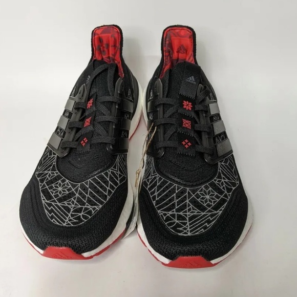 adidas UltraBOOST 21 Chinese New Year - Picture 11 of 12